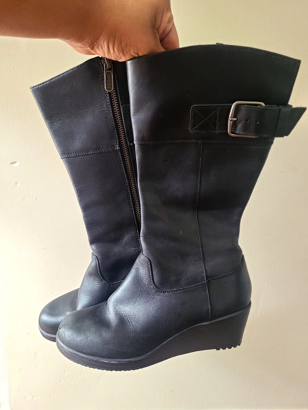 Crocs Black Tall Wedge Boots Side Zip Buckle Women’s 6.5